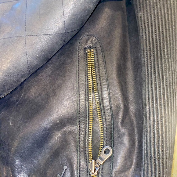 Black leather jacket by Jordan. - Picture 6 of 7